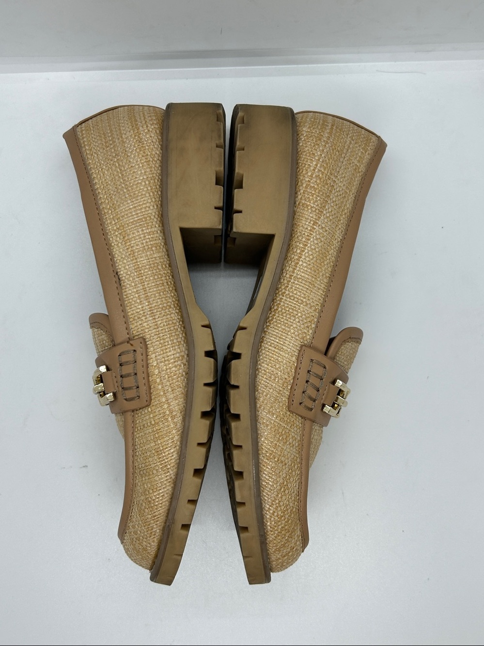 Dolce Vita Tan Raffia-Textured Loafers with Gold Chain Sz Us 7 - Picture 7 of 13